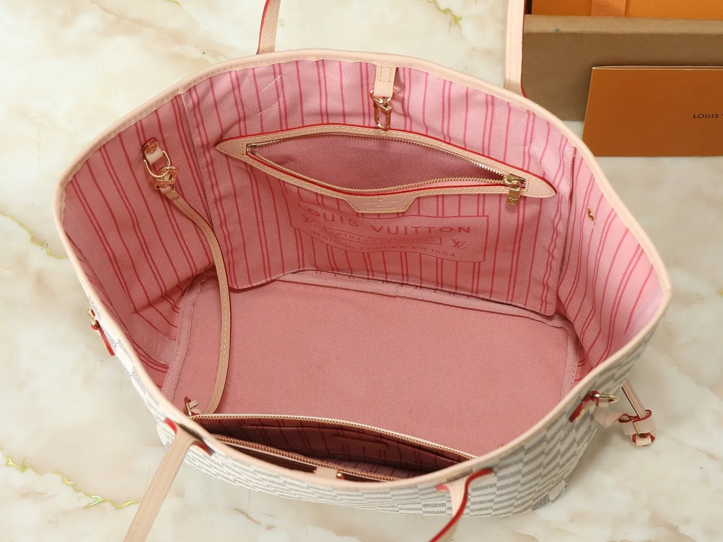 Neverfull 老花 帆布 手拿包 精致手拿款