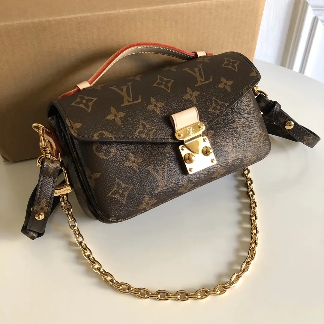 Monogram Chain Bag Canvas