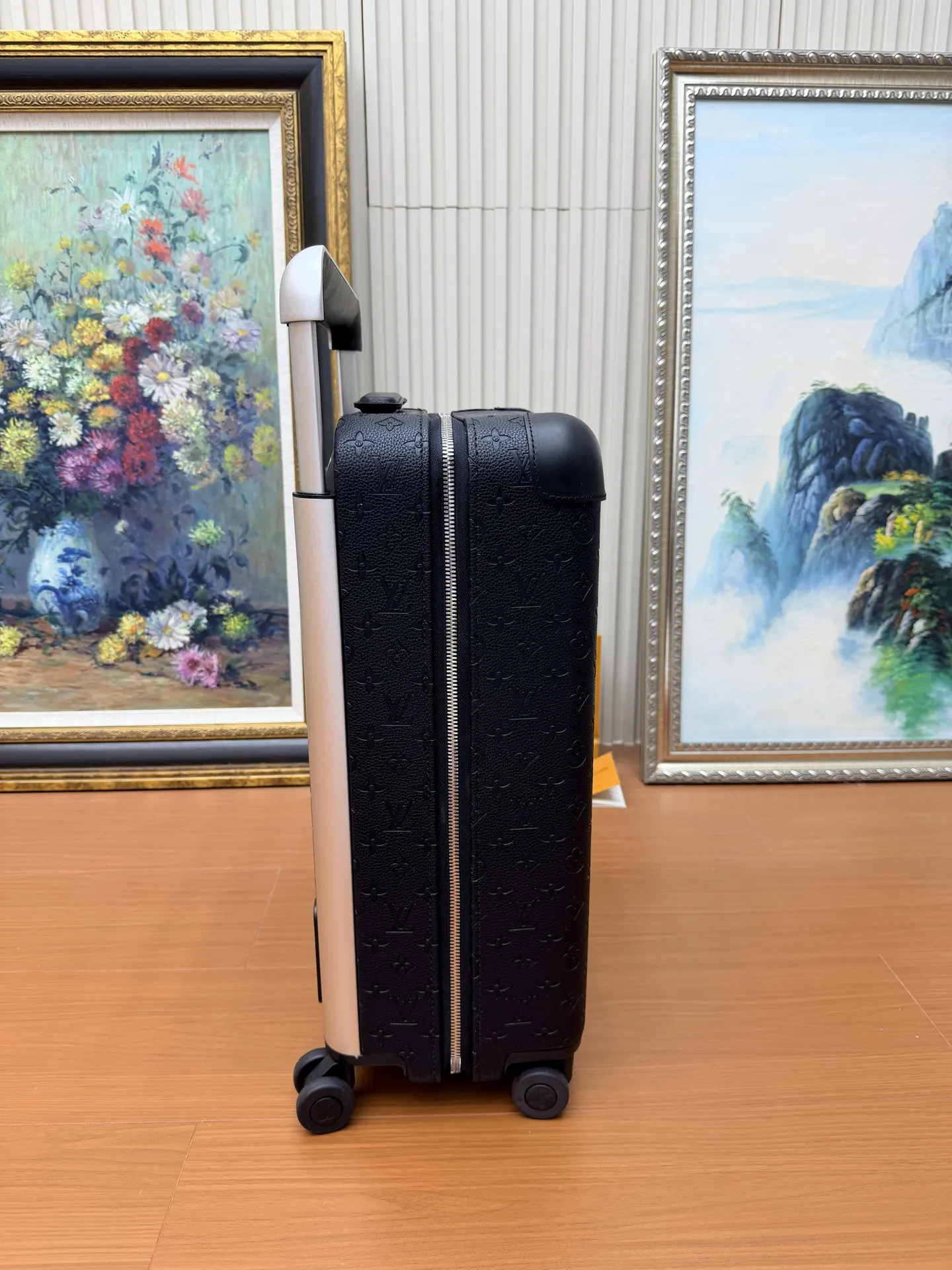 黑色 好质量 市面 带 最新推出 拉 行李箱 旅行拉杆款 輕便出行款