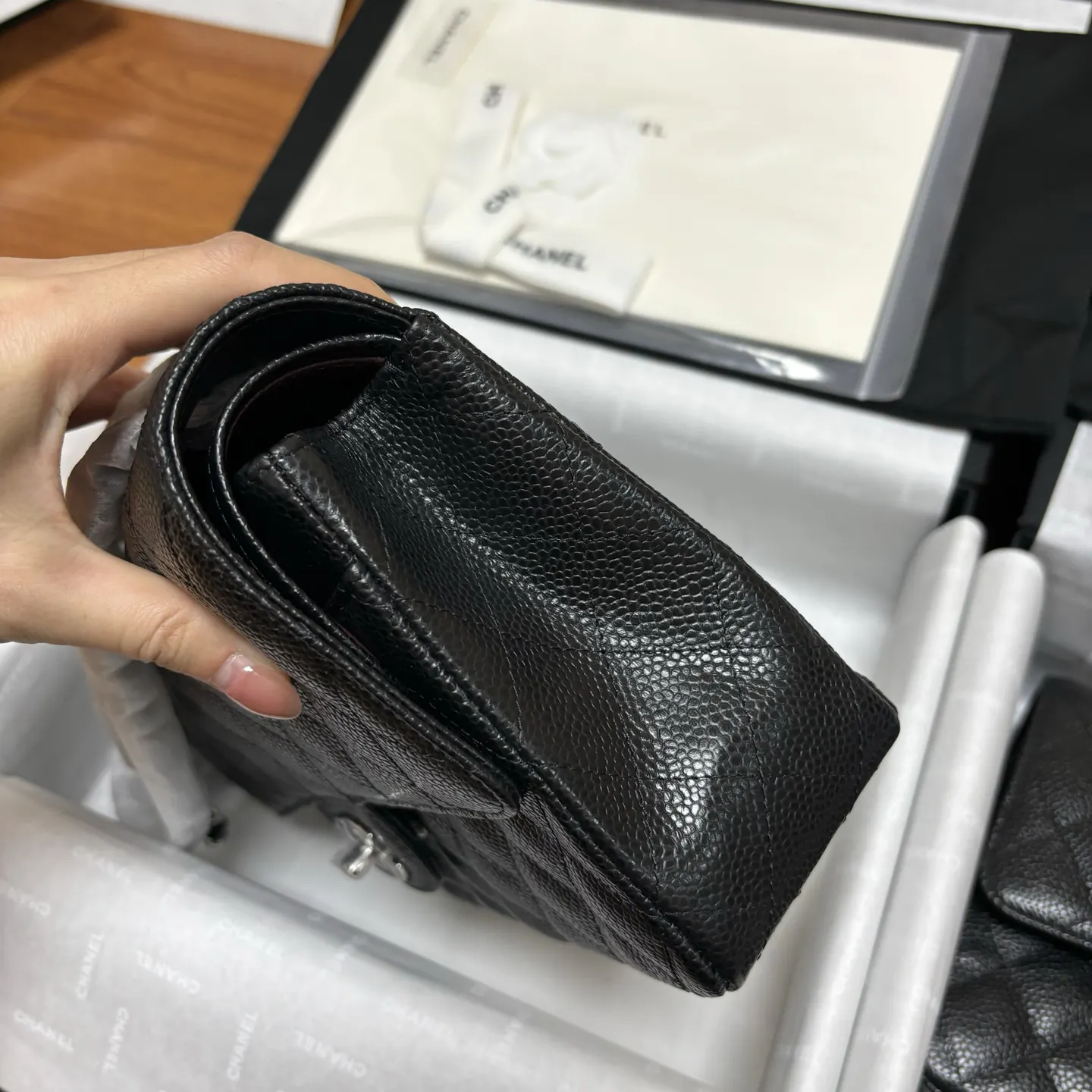 真正的进口 工艺 斜背包 輕便斜挎款