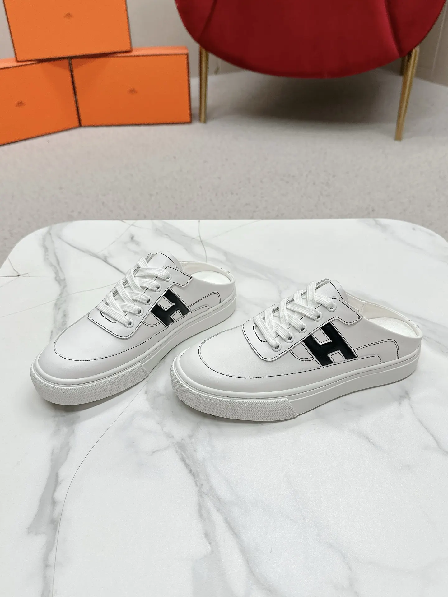 Hermès 羊皮 运动鞋