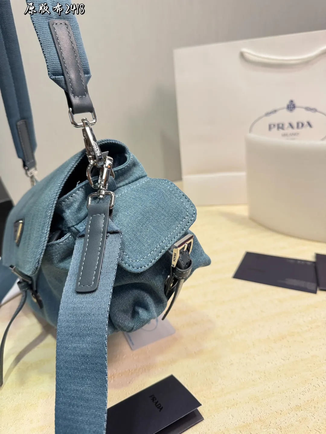 Prada 黑色 尼龍 斜背包 輕便斜挎款