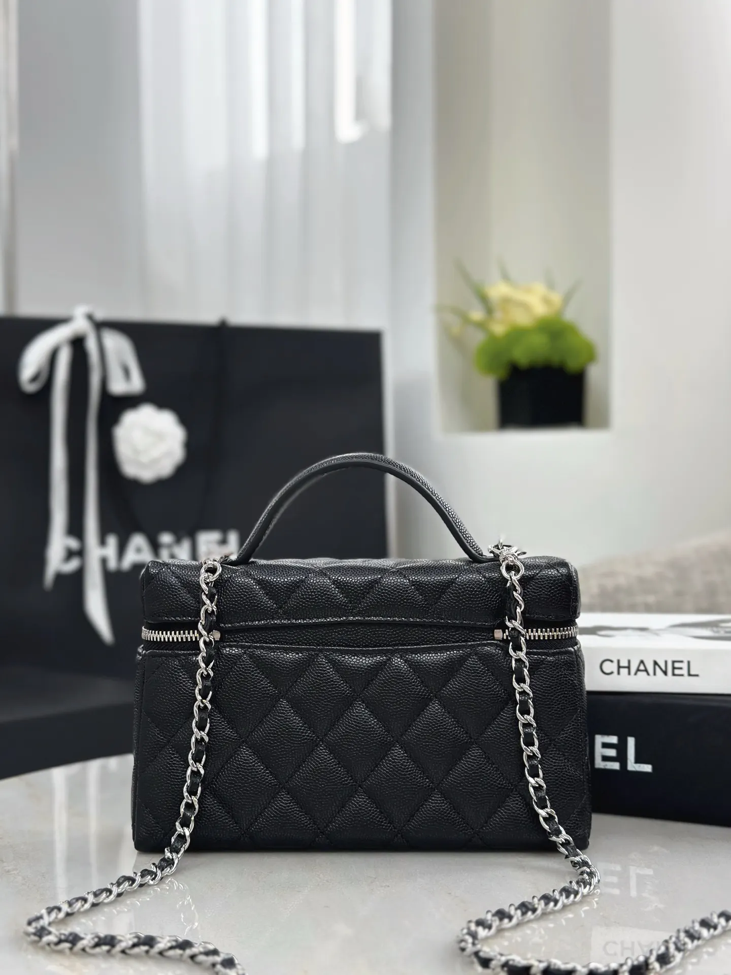 CHANEL 19 Bag 黑色荔枝纹牛皮链条包 复古款