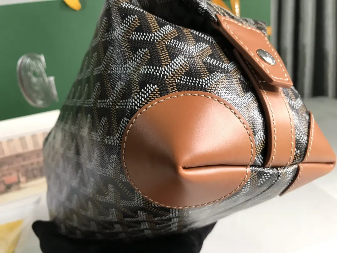 Goyard 款号 手拿包 精致手拿款