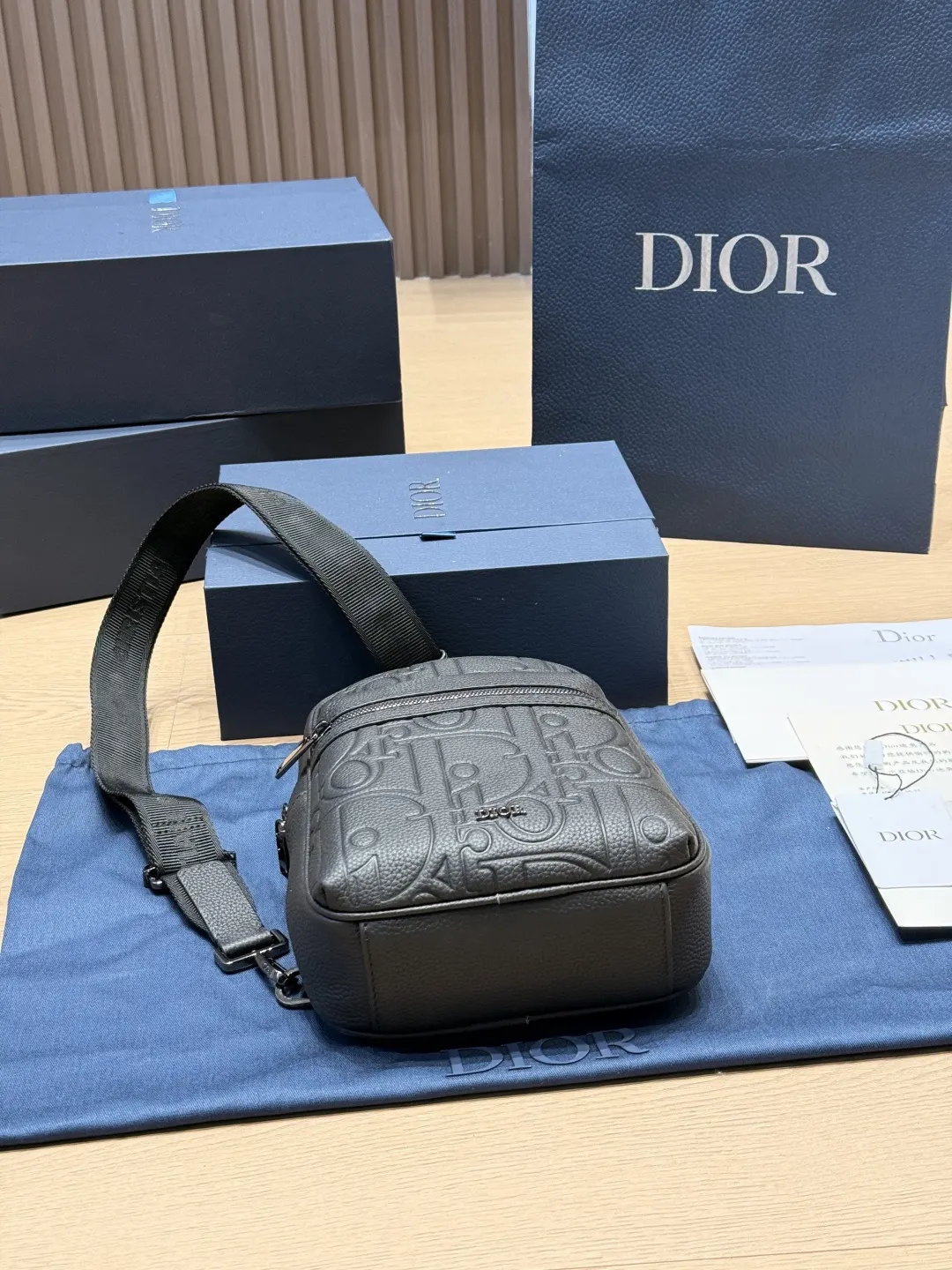 Dior Lady Dior 双肩包