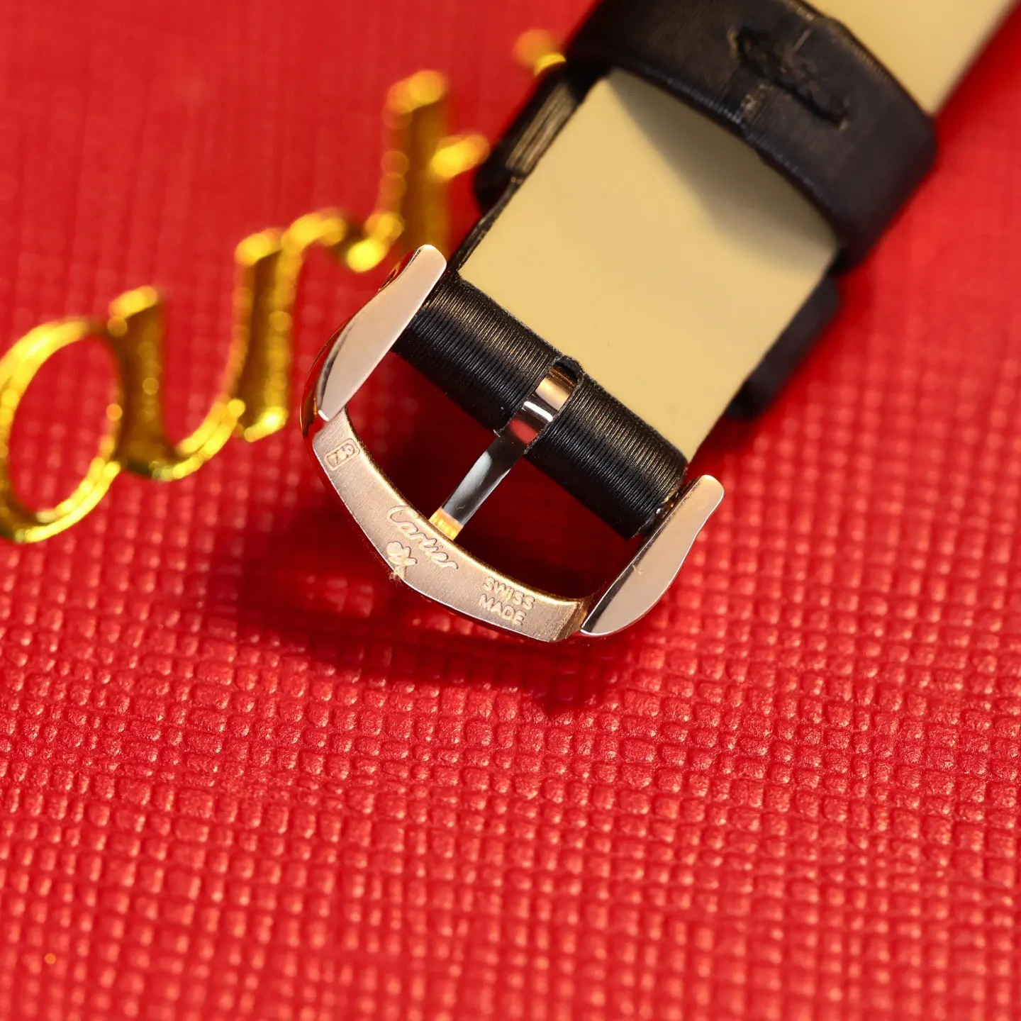 Cartier 黑色 銀色 手錶 經典腕表款(數字9) Cartier 黑色 銀色 手錶 經典腕表款(數字9)