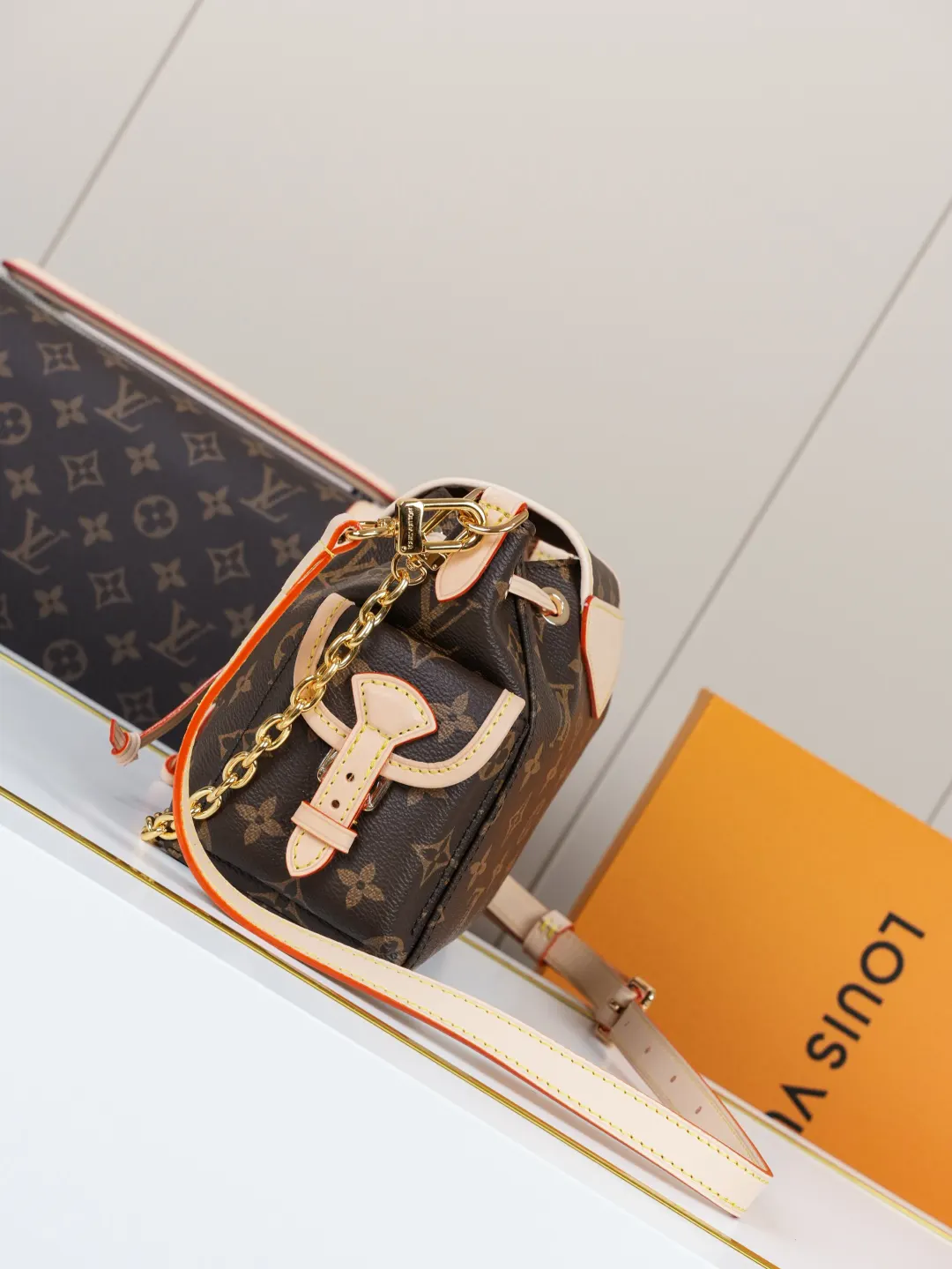 LV Classic Monogram Travel Bag Image 2 LV Classic Monogram Travel Bag Image 2