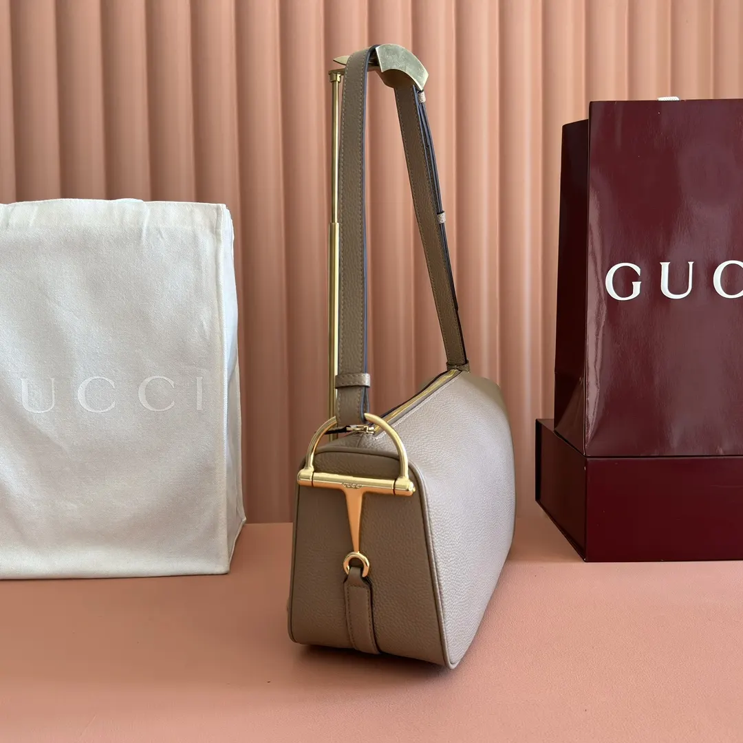 Gucci 白色 金色 牛皮 腋下包 復古腋下背款