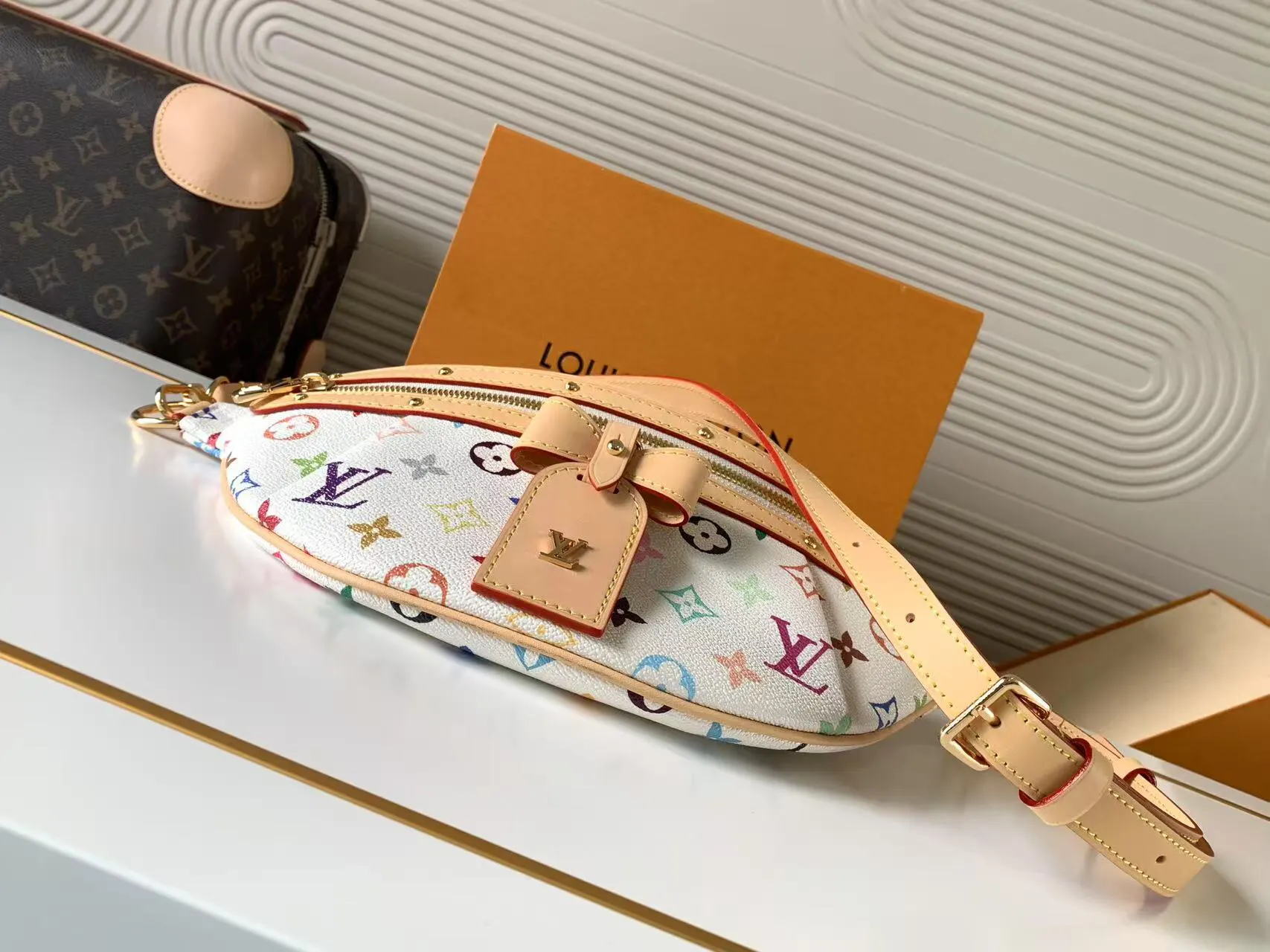 LV 牛皮 收納包 旅行收納款