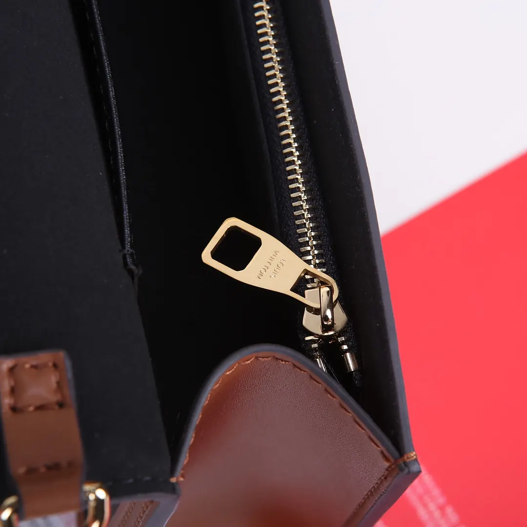 Louis Vuitton Chain Bag Leather Image 9 Louis Vuitton Chain Bag Leather Image 9