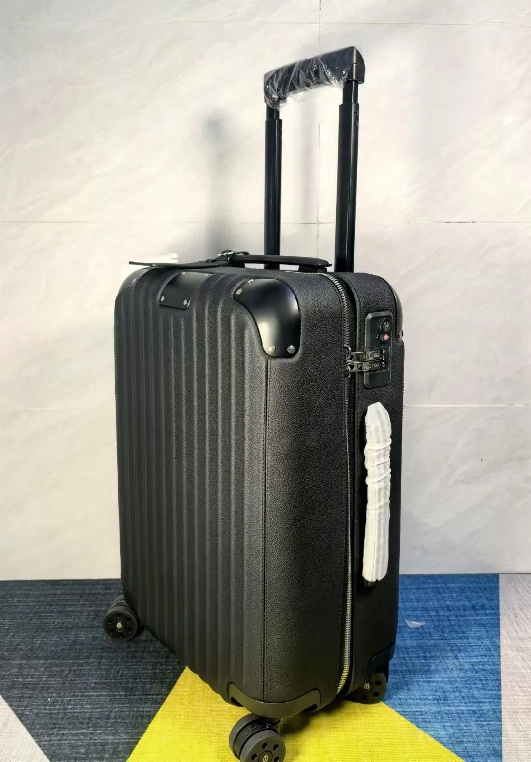 黑色 蓝色 牛皮 玫瑰 Rimowa全牛皮款 distinct系 行李箱 旅行拉杆款 轻便出行款
