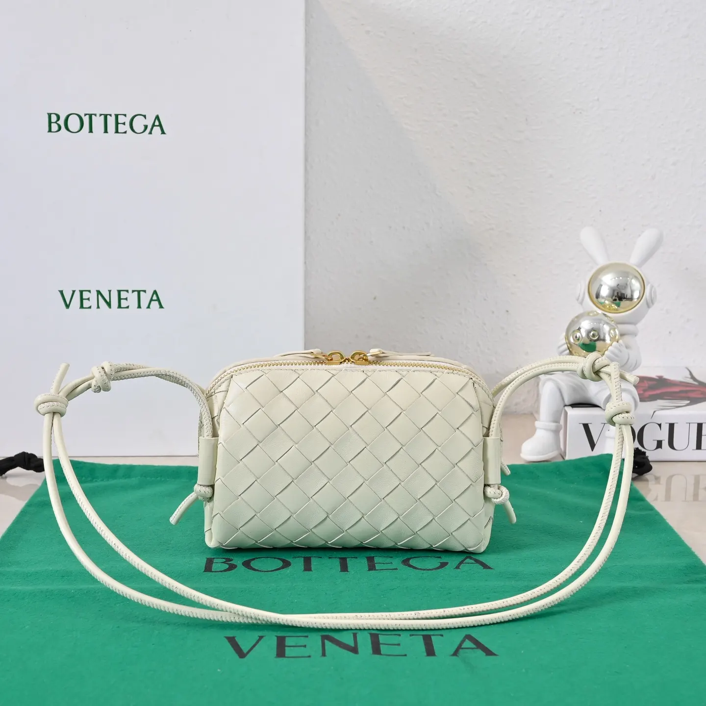 Bottega Veneta 腋下包 復古腋下背款