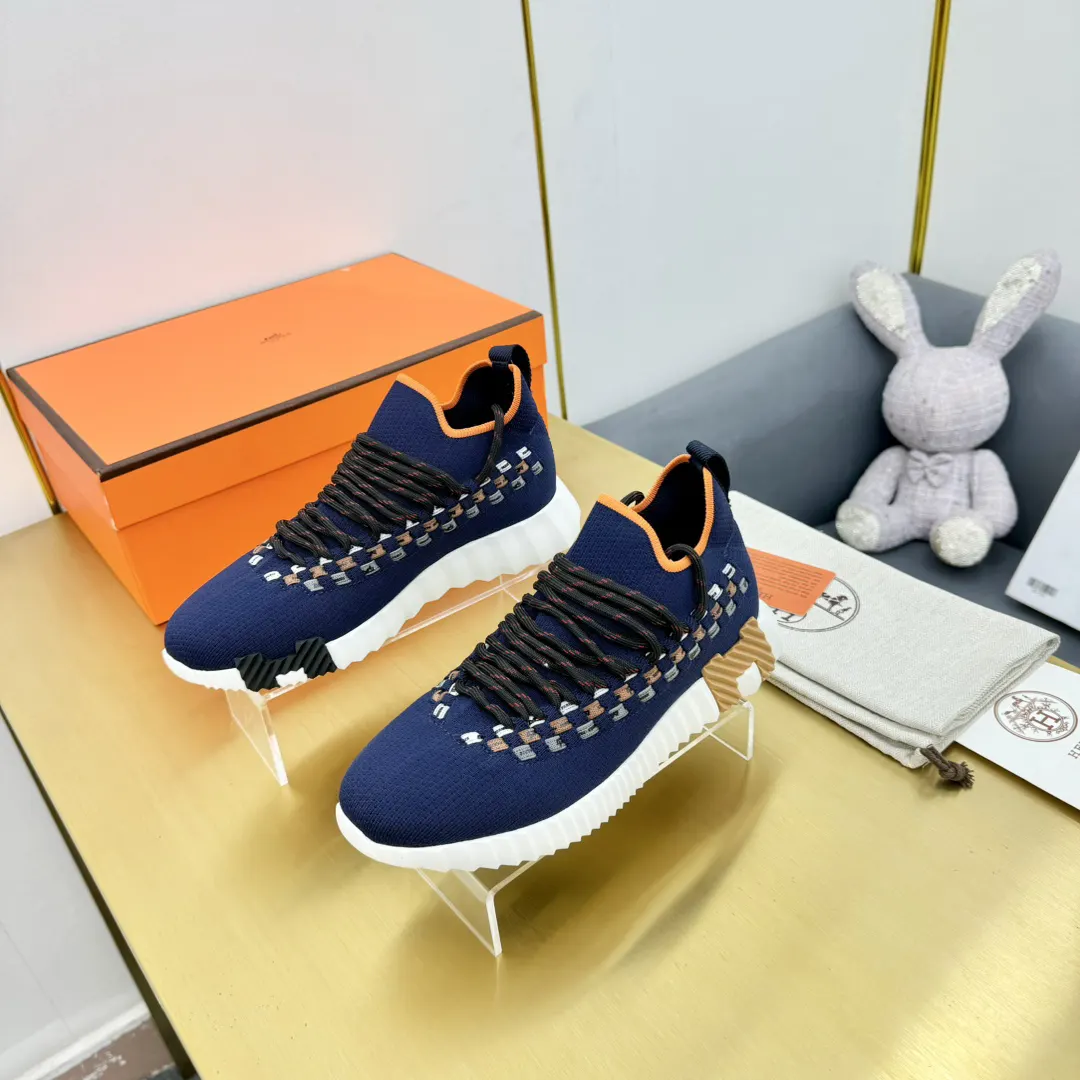 Hermès 官网同步更新 羊皮 运动鞋 舒适