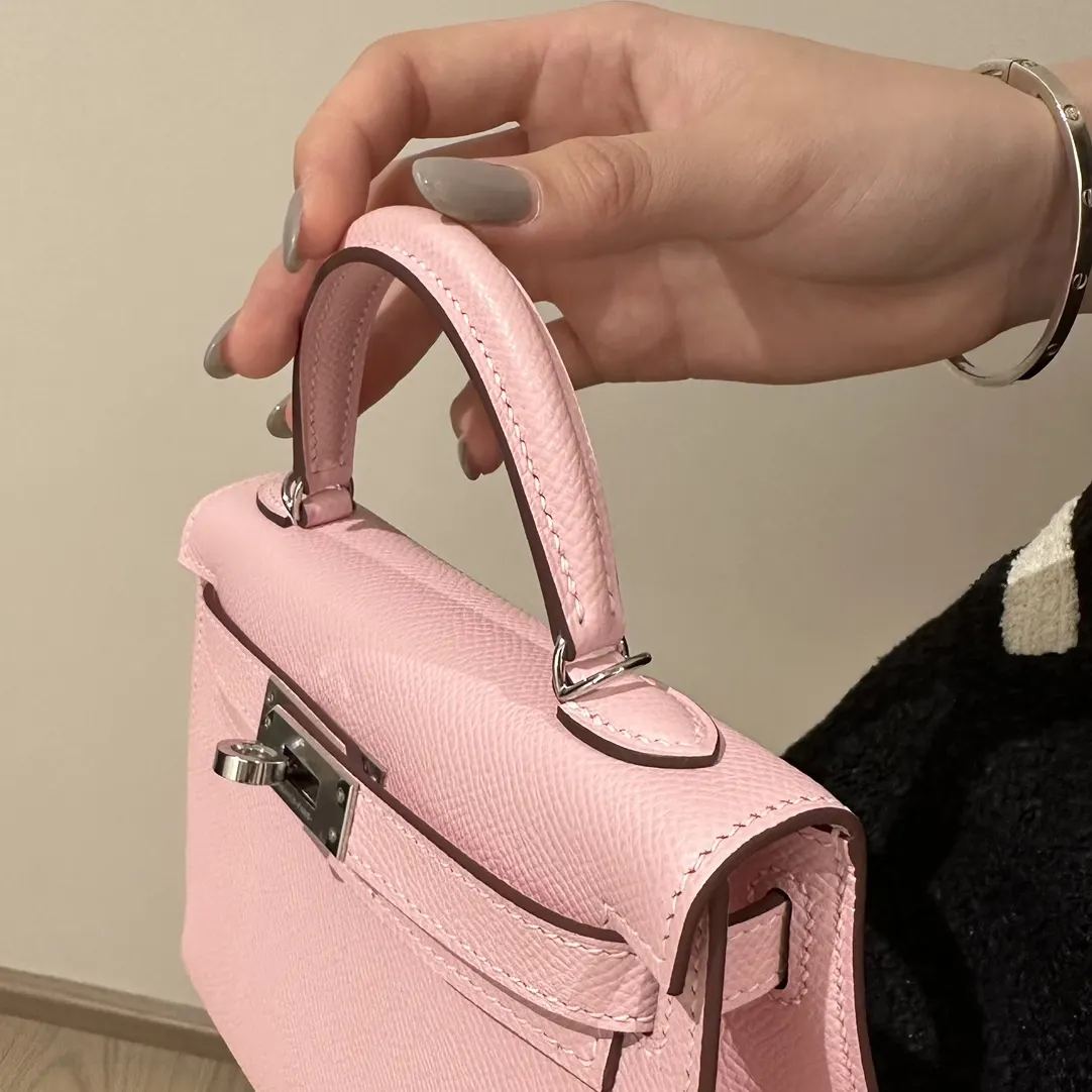 Kelly 模特上身展示 mini kelly Ros 手提包 通勤手提款