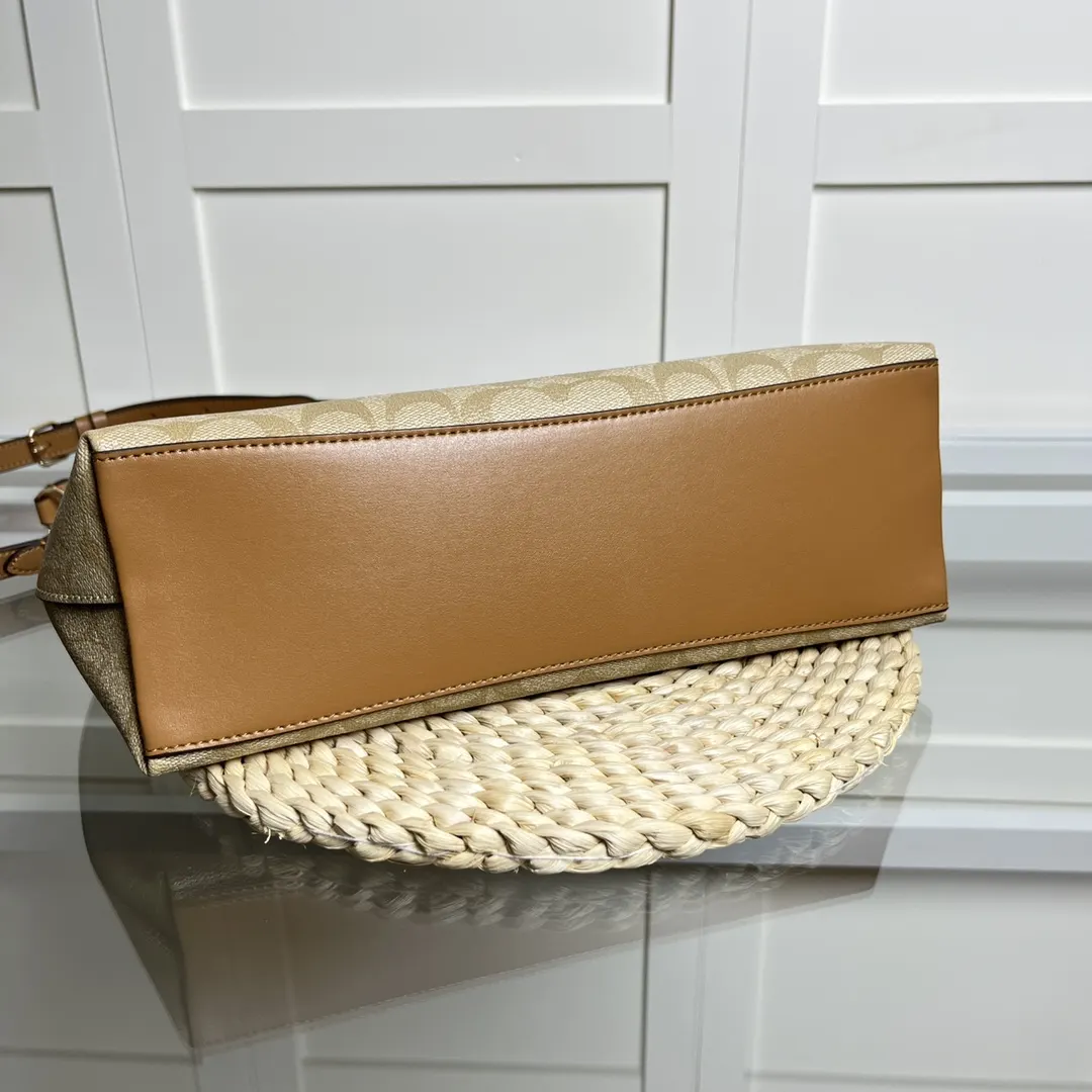 Hobo Shoulder Bag Vintage