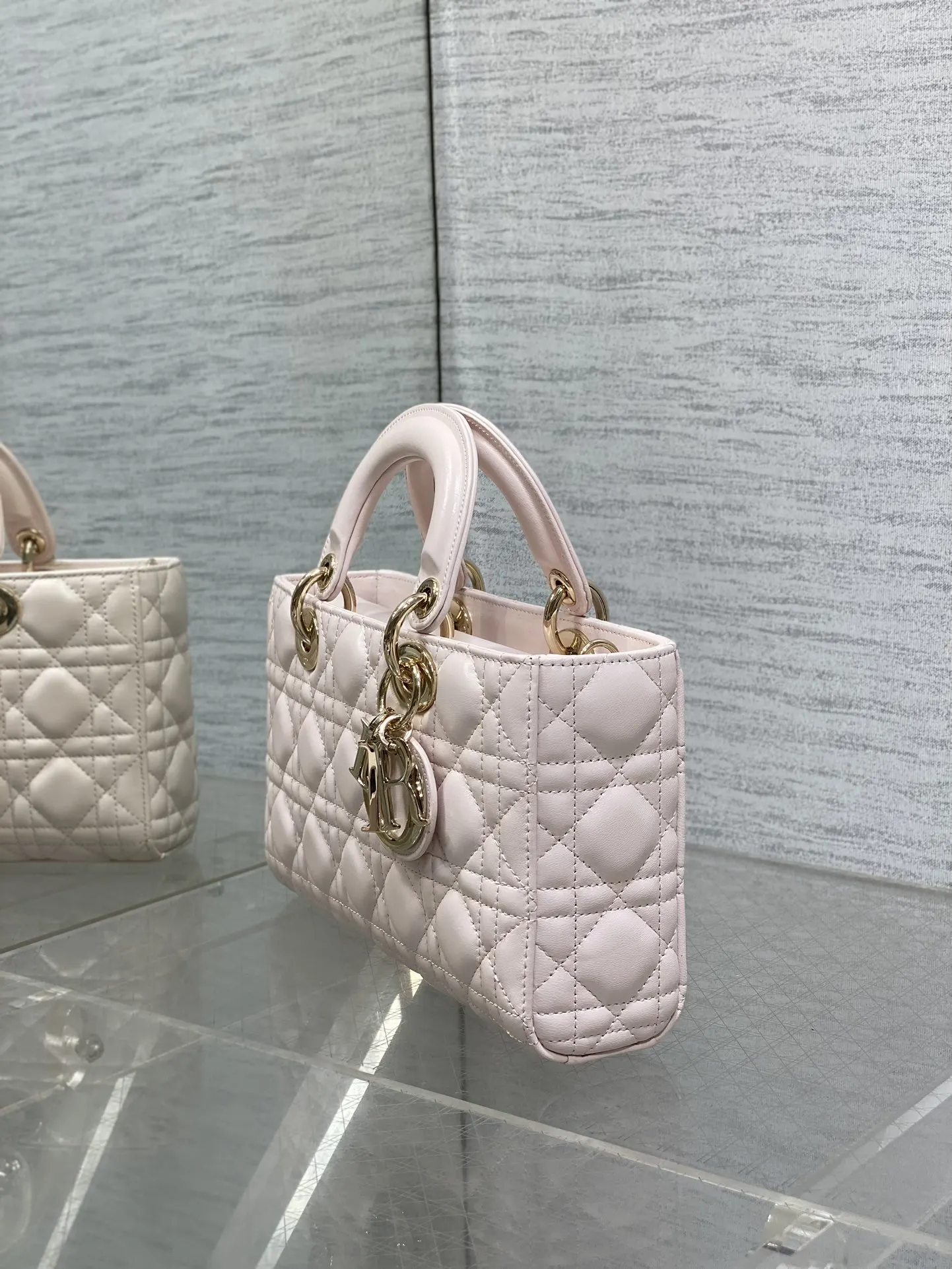 Dior 羊皮 进口 羊皮横款戴妃包冰川蓝 joy强势 手提包 通勤手提款