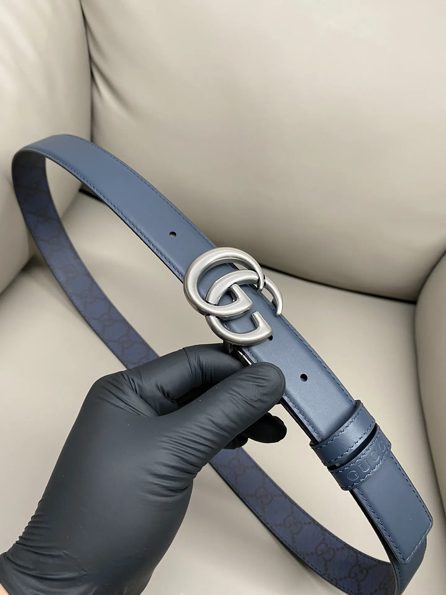 Gucci Marmont 双G扣牛皮双面腰带